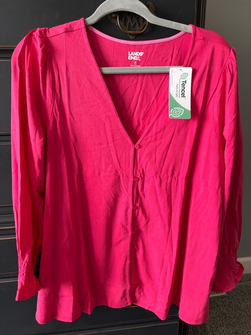 NWT Lands' End Bright Pink V-Neck Long Sleeve Button-Front Blouse